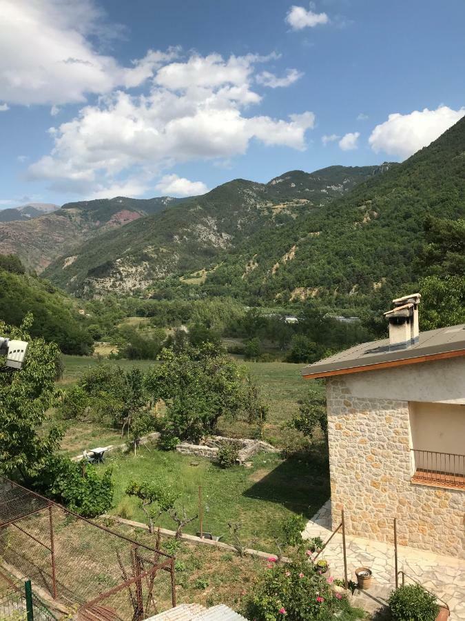Gite De La Fontaine Gorges De Daluis Eksteriør bilde